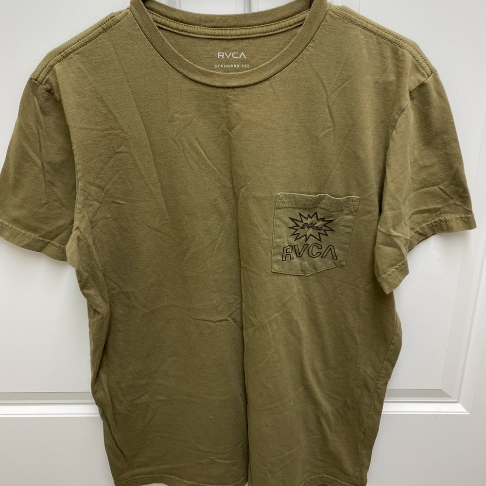 Rvca olive green tee shirt size medium